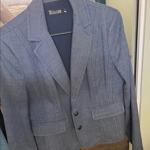 TOP STCH LAPEL JKT
Style Id: 5019
Size: 14
Color: MEDIUM BLUE